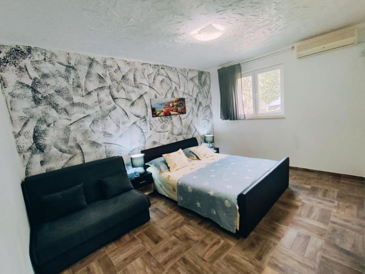 Apartmani Nada Mustapic Брела Экстерьер фото