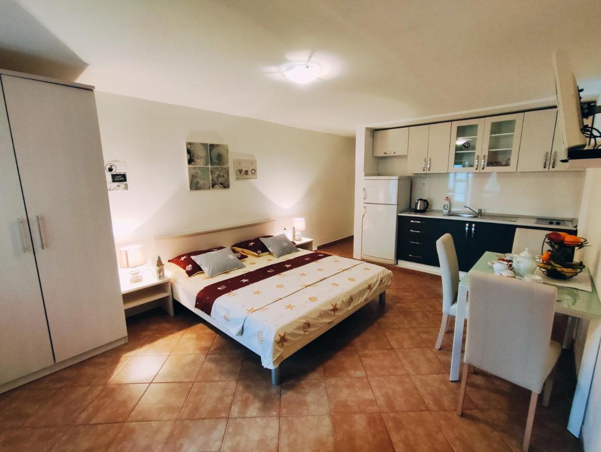 Apartmani Nada Mustapic Брела Экстерьер фото
