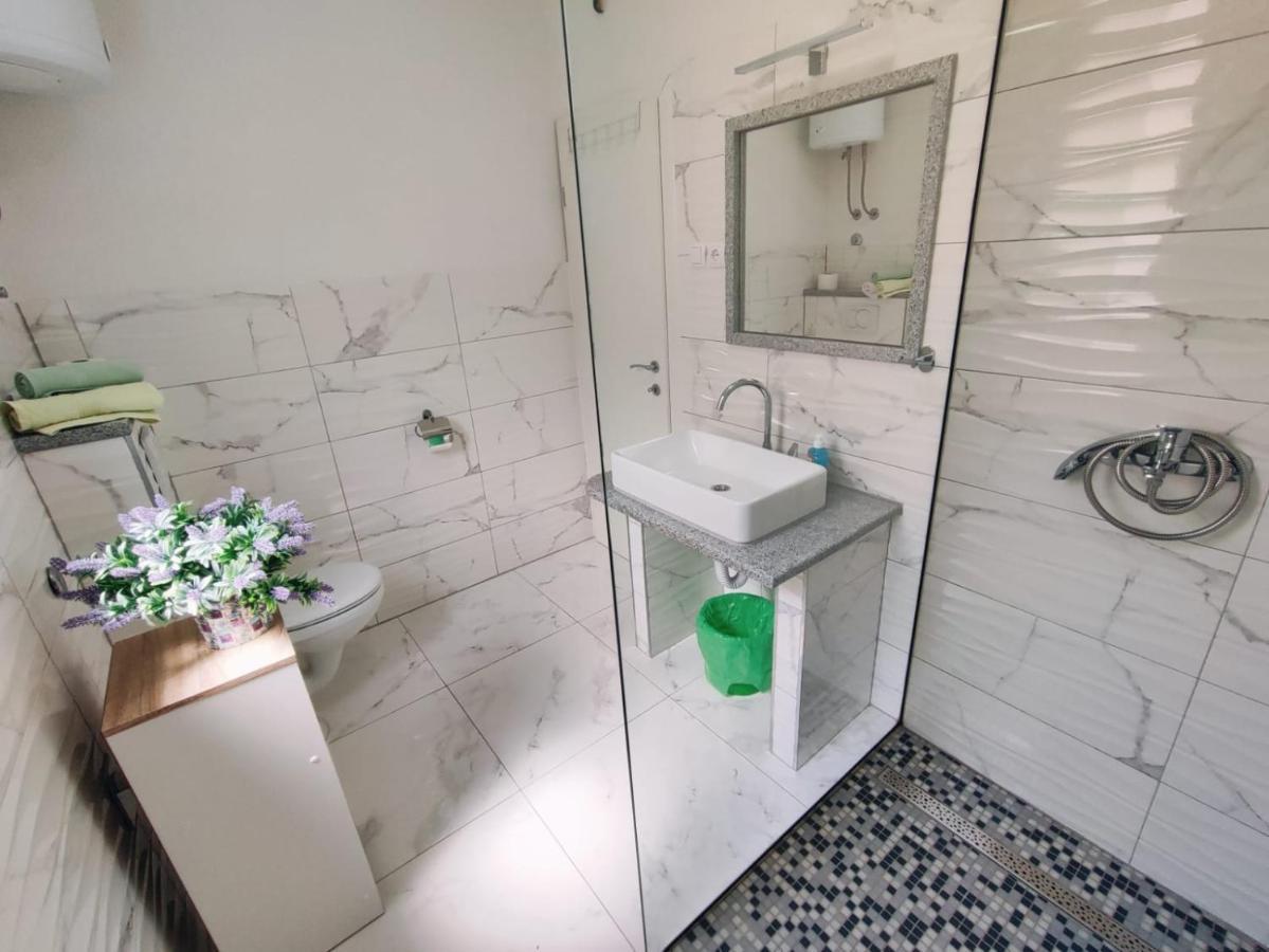 Apartmani Nada Mustapic Брела Экстерьер фото